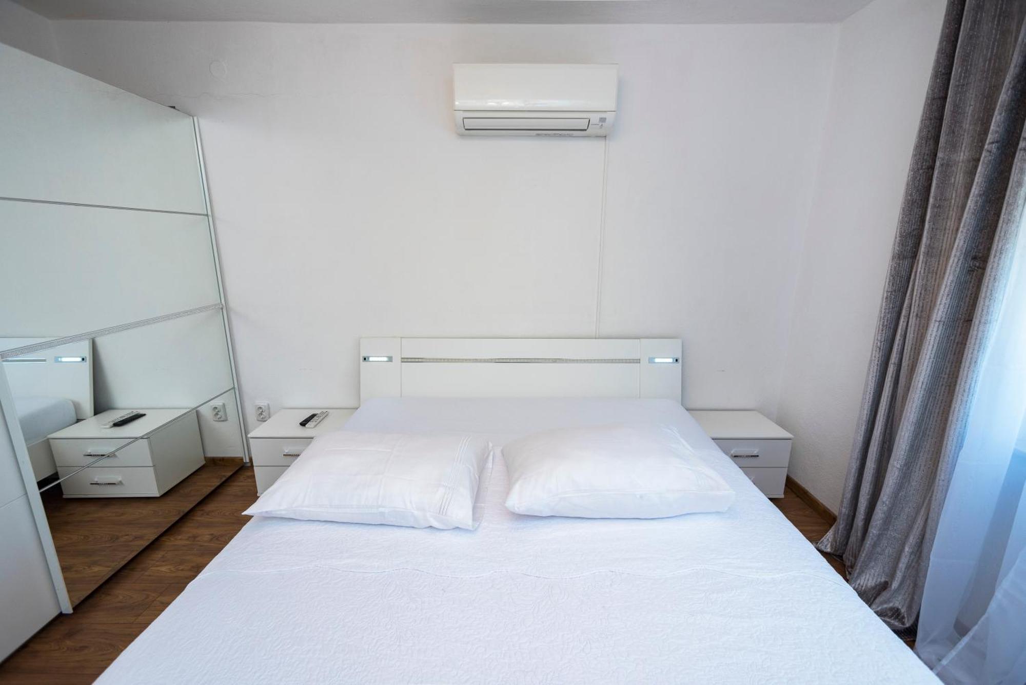 M&M Pelivan Apartments Salona Kültér fotó