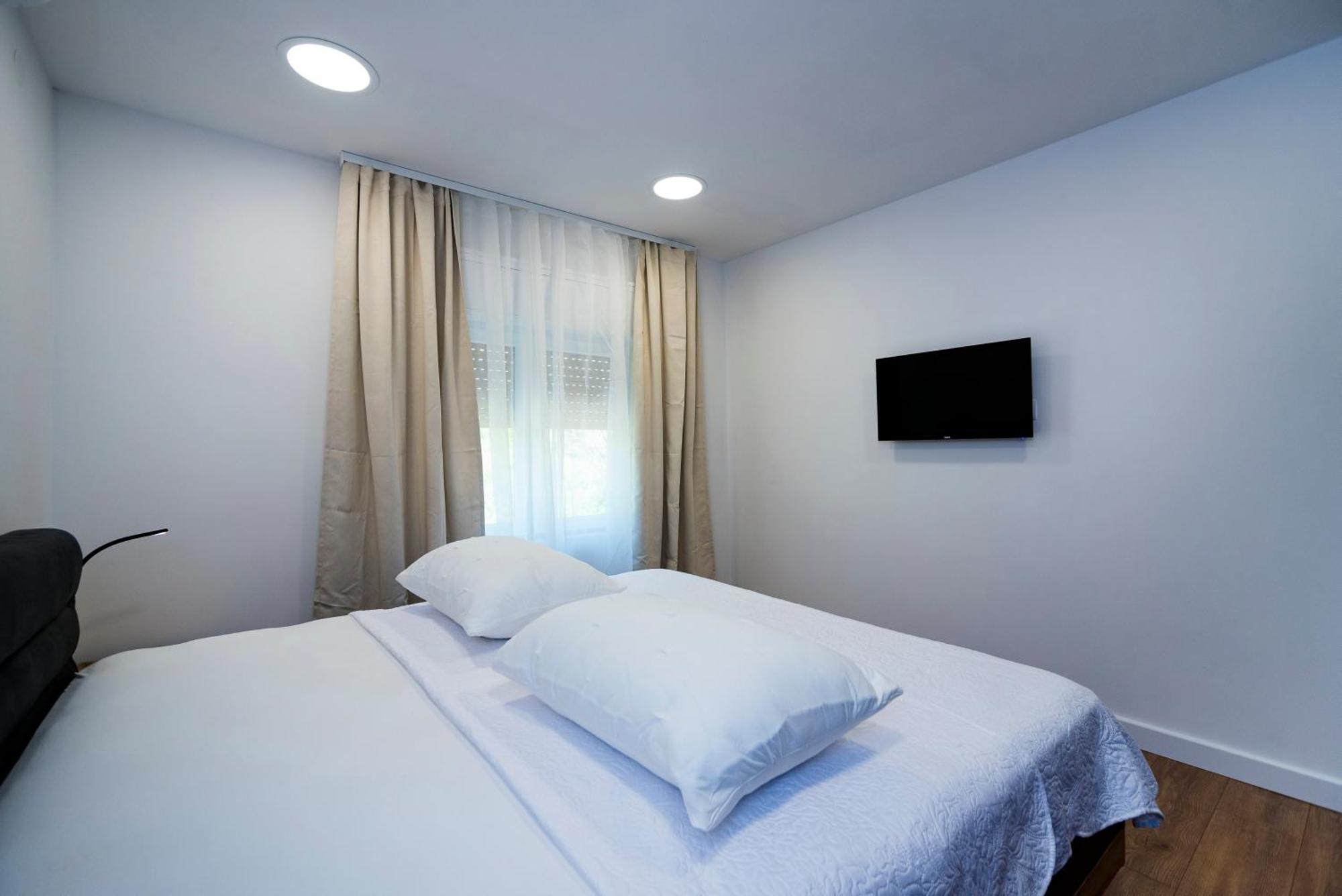 M&M Pelivan Apartments Salona Kültér fotó